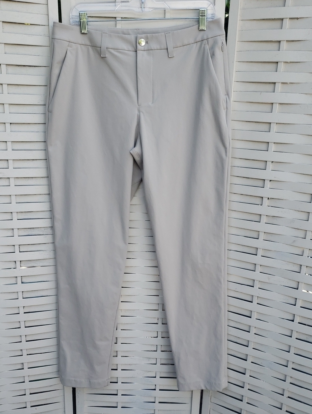 Lululemon Athletica Light Gray Slim Stretch Chinos Size 31
